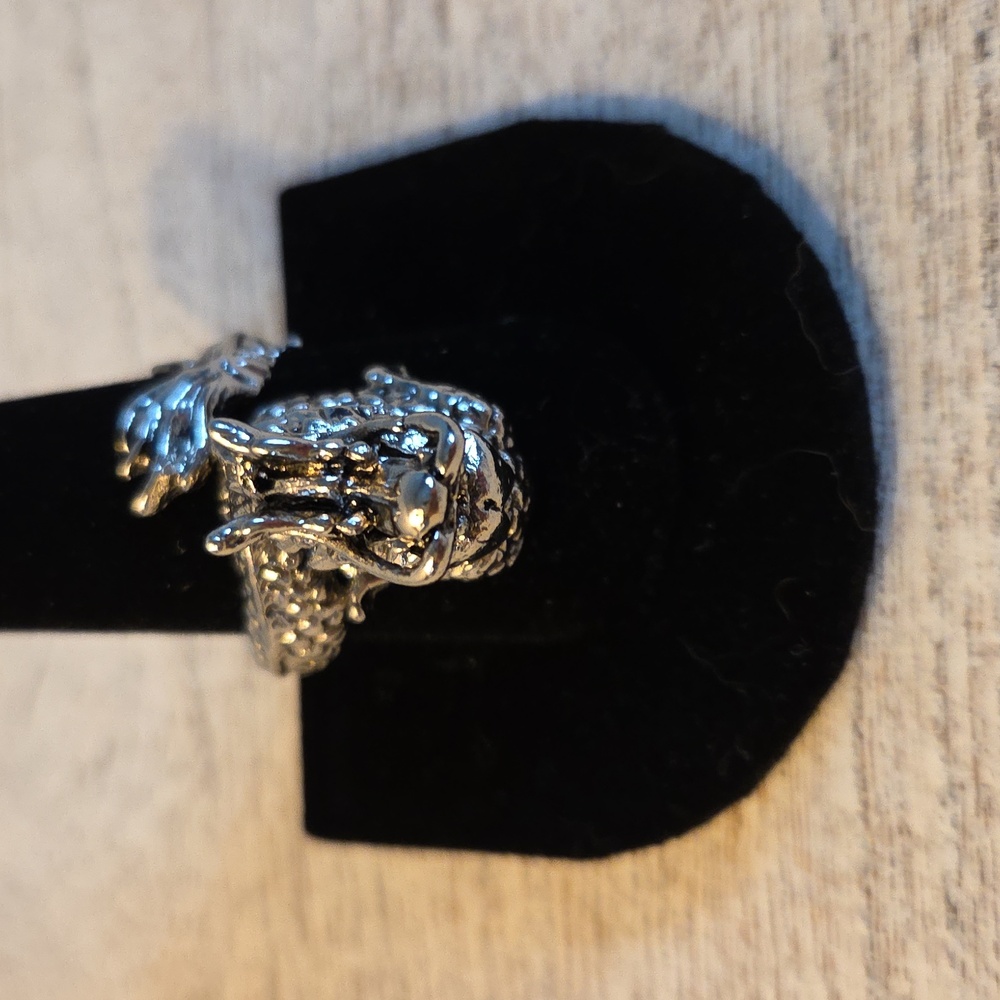 Dragon Ring - Picture 2 of 3